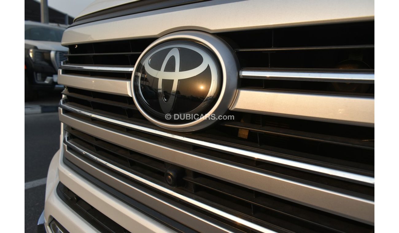 Toyota Land Cruiser LC 300 - RHD - 3.5 PET - ZX - MY 2022 - WHT_BEIG (FOR EXPORT ONLY)