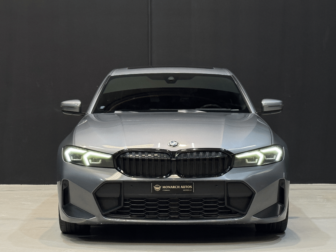 BMW 330i M SPORT