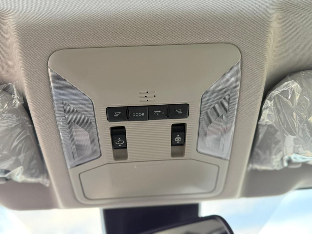 Toyota RAV4 2.5L Adventure With Rader (Saudi spec)