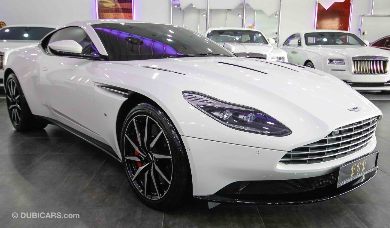 Aston Martin DB11