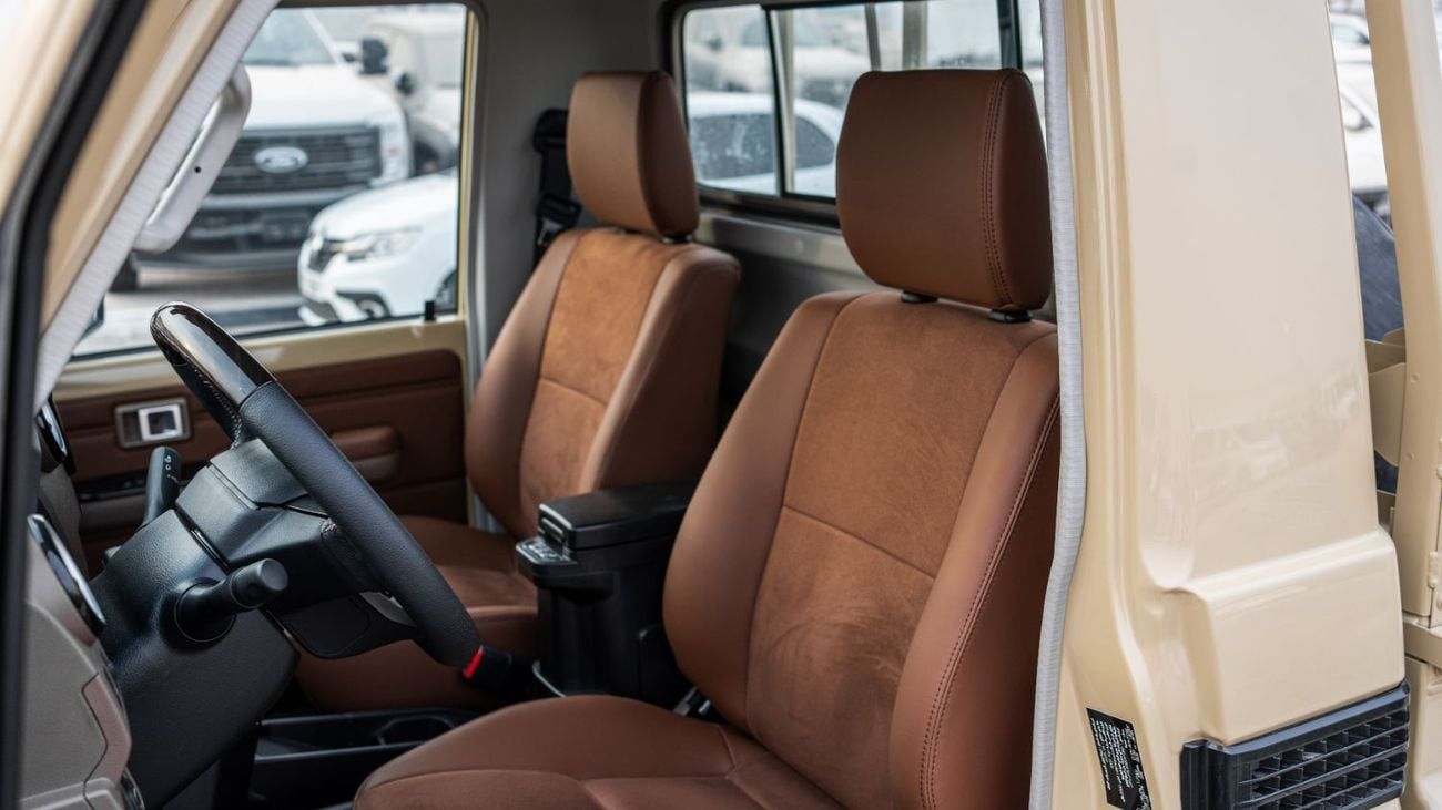 Toyota Land Cruiser Pick Up 2025 Toyota Land Cruiser LC79 4.0 SC AT Petrol Full Option (Beige-Brown)