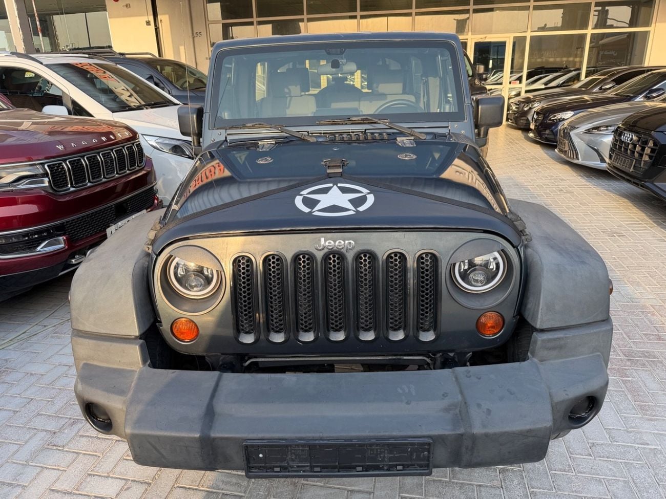 جيب رانجلر أنليميتد 6.75L Short Wheelbase