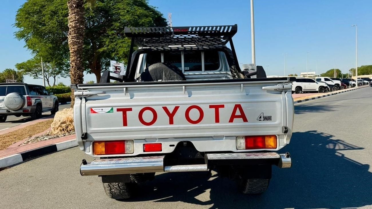 Toyota Land Cruiser Pick Up SINGLE CAB | MODIFIED TO 2025 MODEL | MANUAL TRANSMISSION | GTK SPORTS BAR | 4.5L DIESEL ENGINGE | R