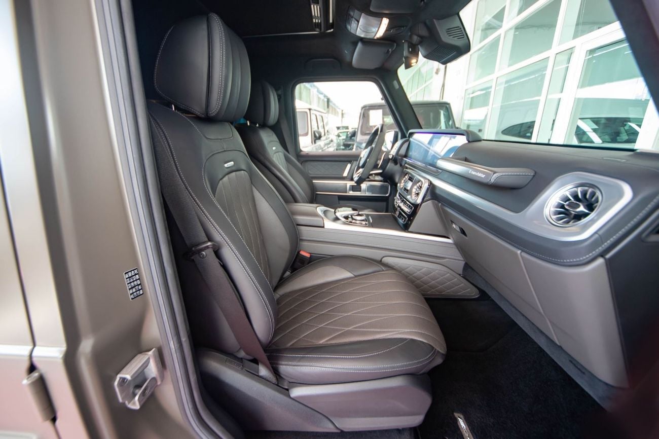 Mercedes-Benz G 63 AMG Std 4.0L