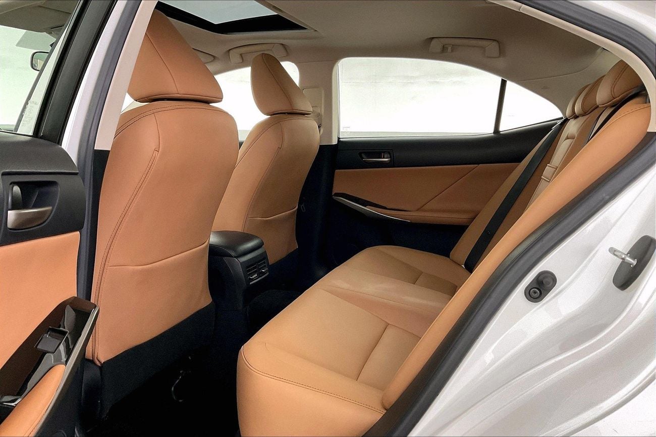 Lexus IS300 Premier | upto AED 20,000 Ramadan Discount | Guaranteed Warranty | 0 Down Payment