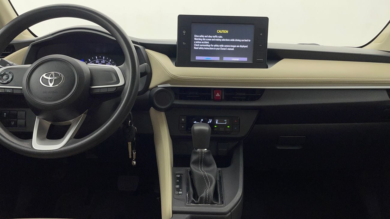 تويوتا يارس E 1.5 | بدون دفعة مقدمة | اختبار القيادة في المنزل