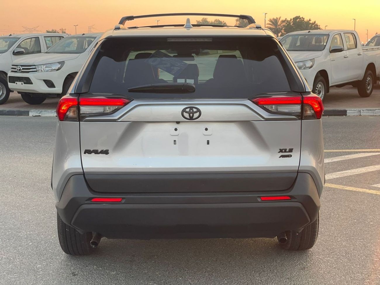 Toyota RAV4 2023 Toyota Rav4 XLE 4x4 Full Option 2.5L V4 With Radar - 9,400 Mileage