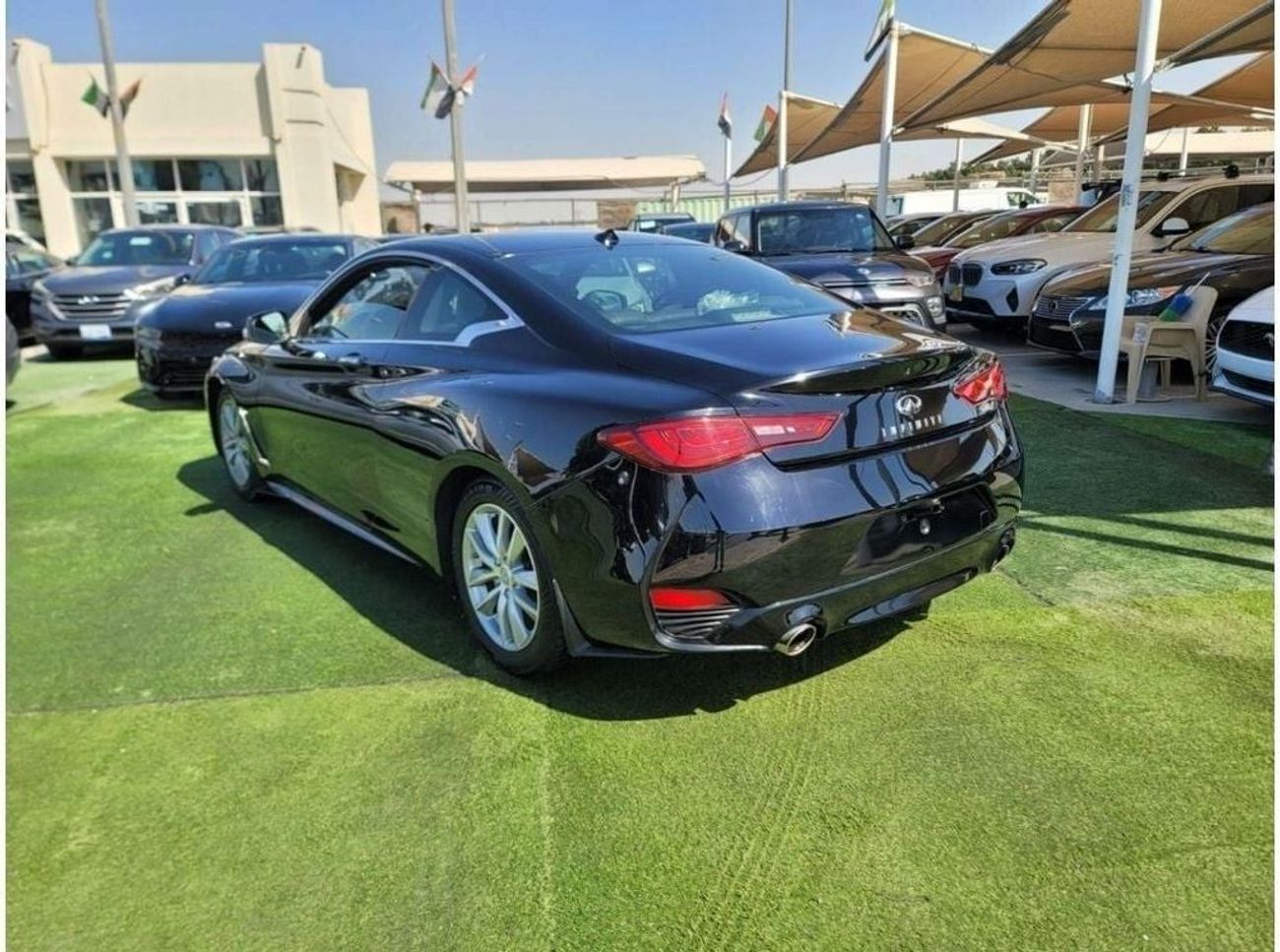 Infiniti Q60 Premium Luxury 3.0L