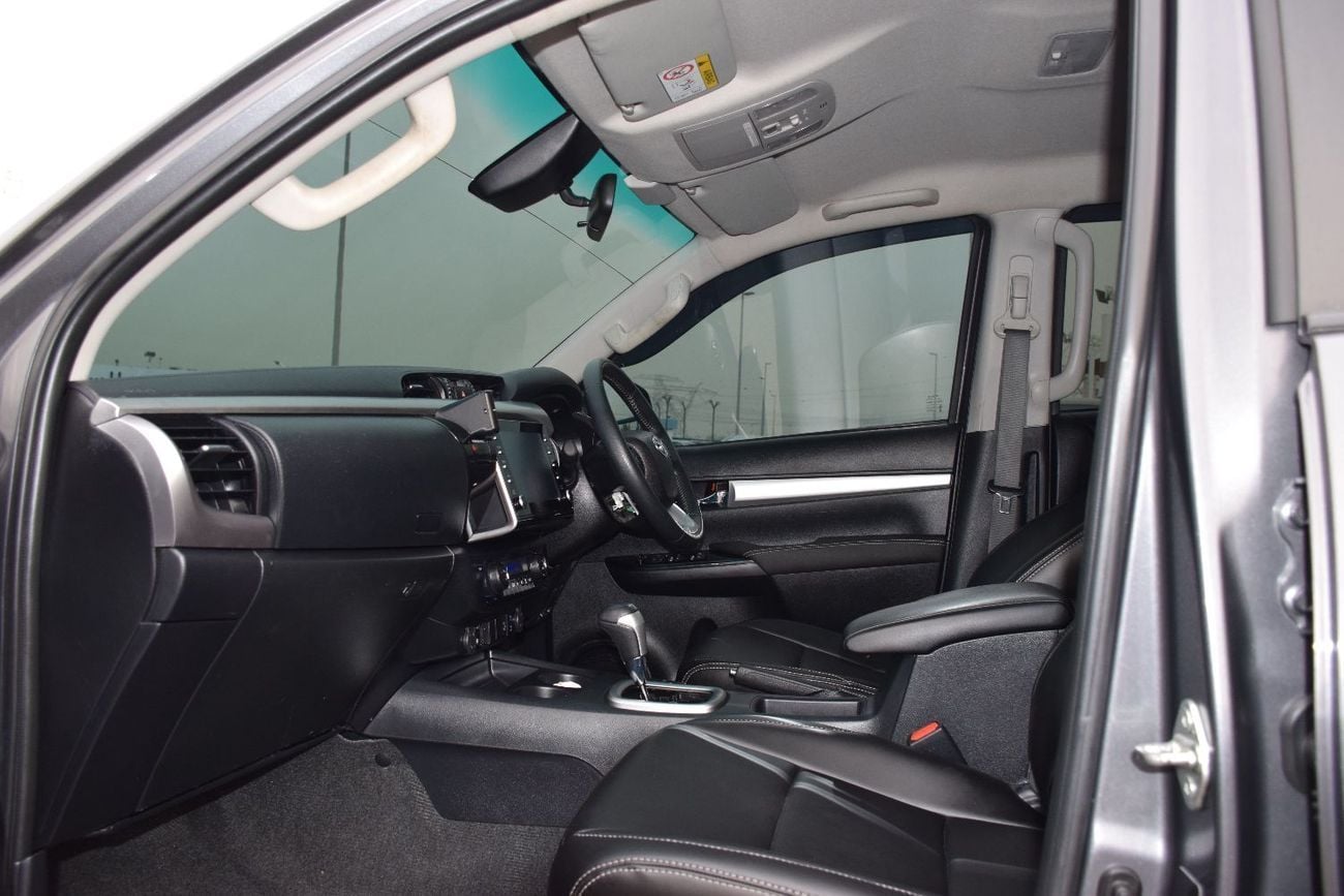 تويوتا هيلوكس DOUBLE CAB | DIESEL 2.8L | 4x4