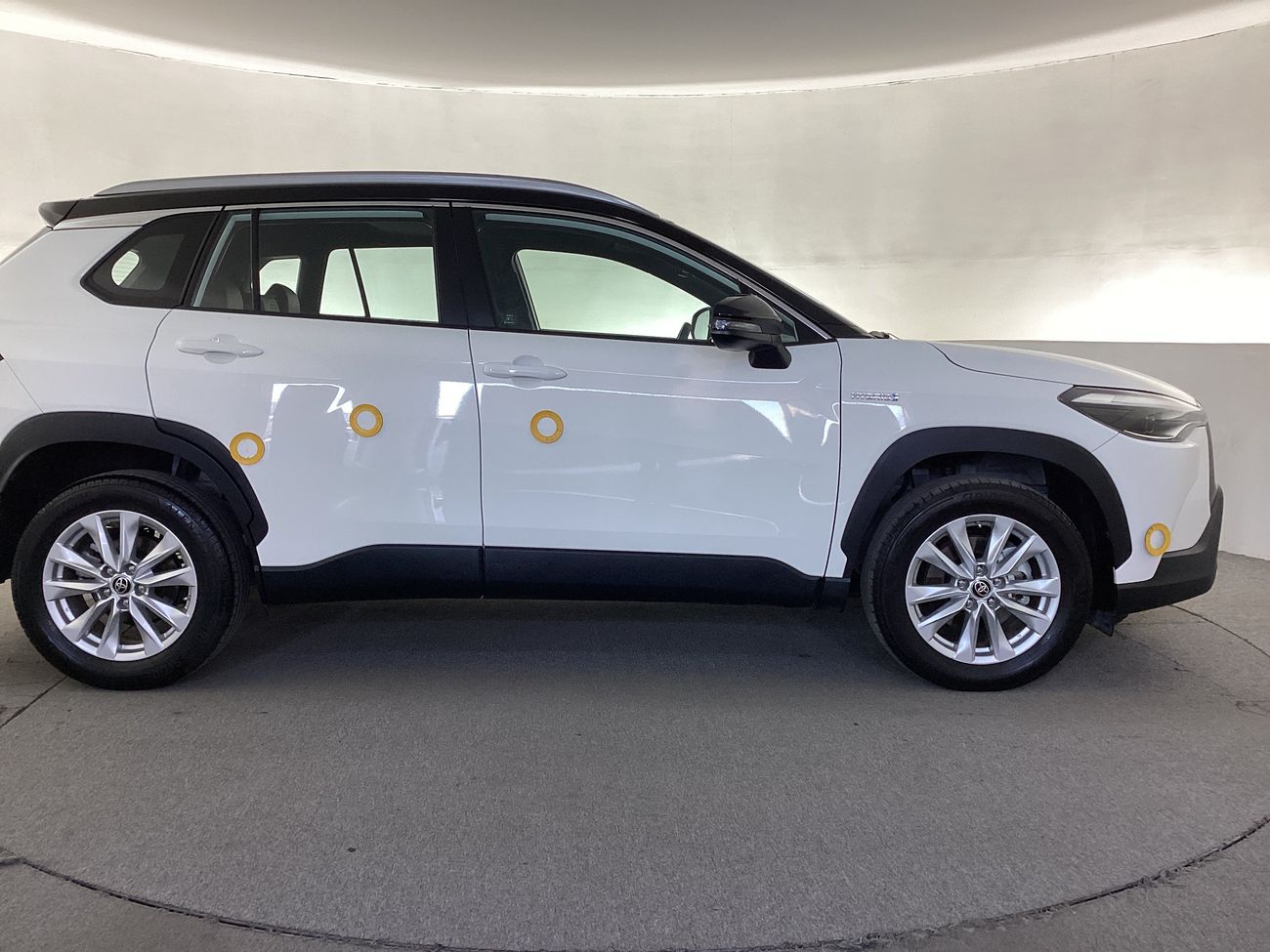 تويوتا كورولا كروس GLI | شامل الضمان | 0 ﺪﻔﻋﺓ ﺃﻮﻟﻯ