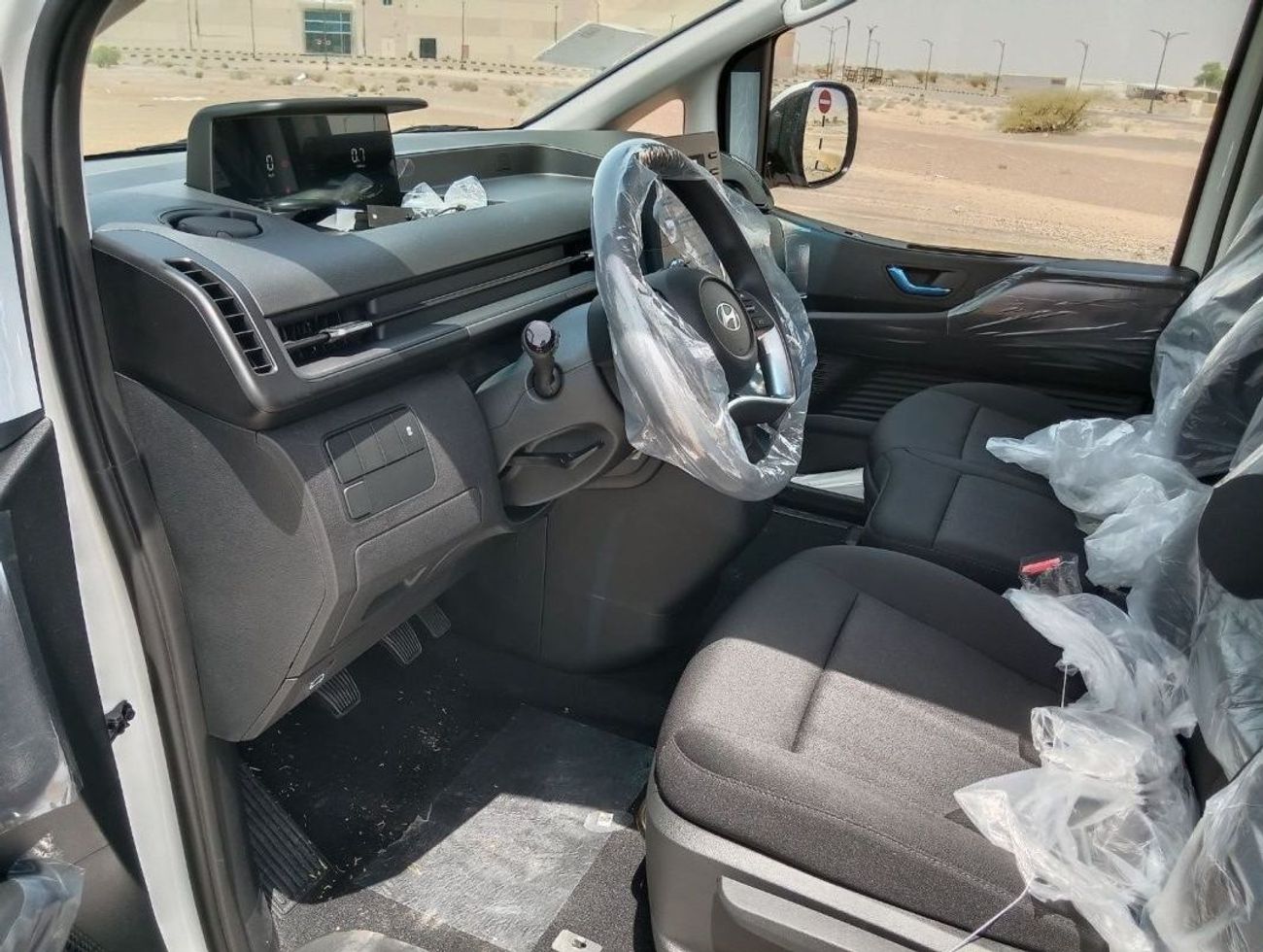 هيونداي ستاريا Hyundai Staria 3.5L DSL 11 STR MT