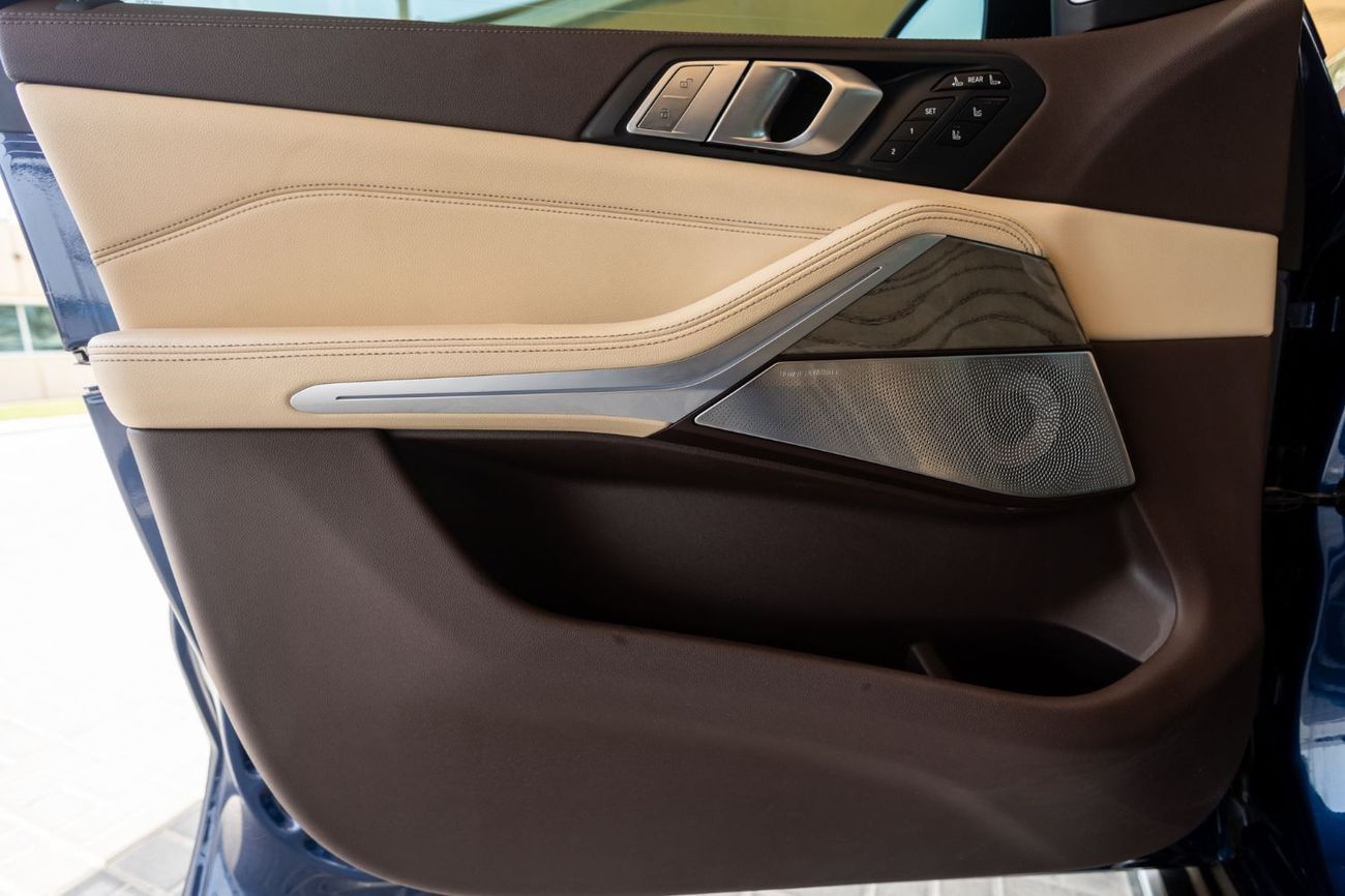 BMW X7 XDrive50i 4.4L