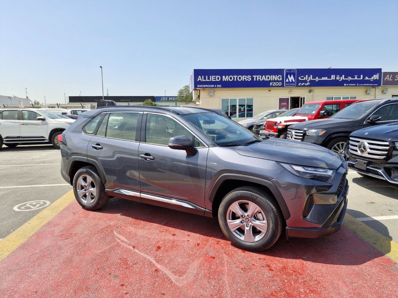 Toyota RAV4 2025 TOYOTA RAV 4 4X4 2.5L HYBRID PETROL A/T GCC BRAND NEW 0KM