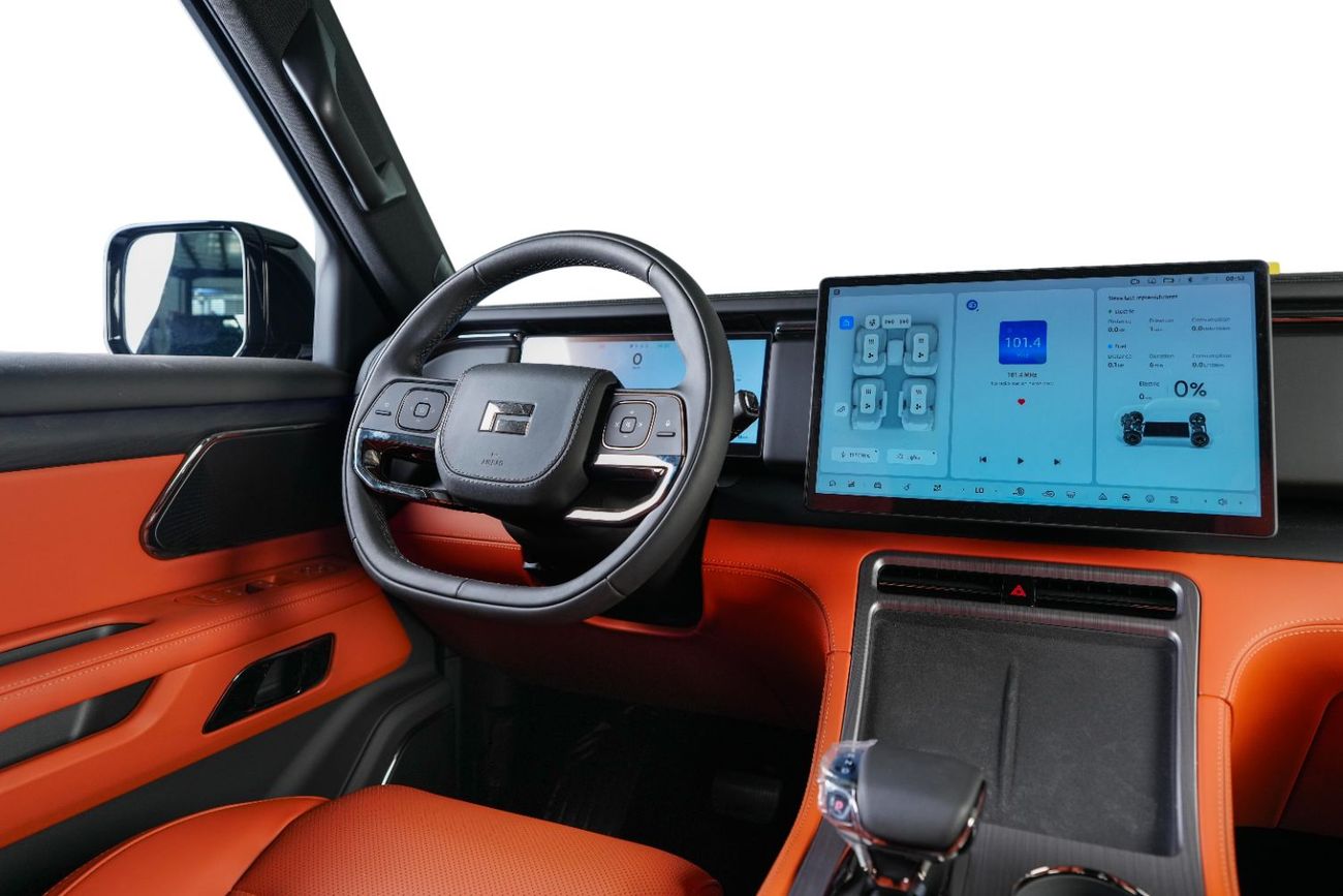 روكس 01 VIP 6 Seats-Premium Leather Interior-Luxury-5 Years Warranty &amp; Service Contract