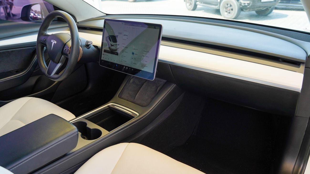 تسلا موديل 3