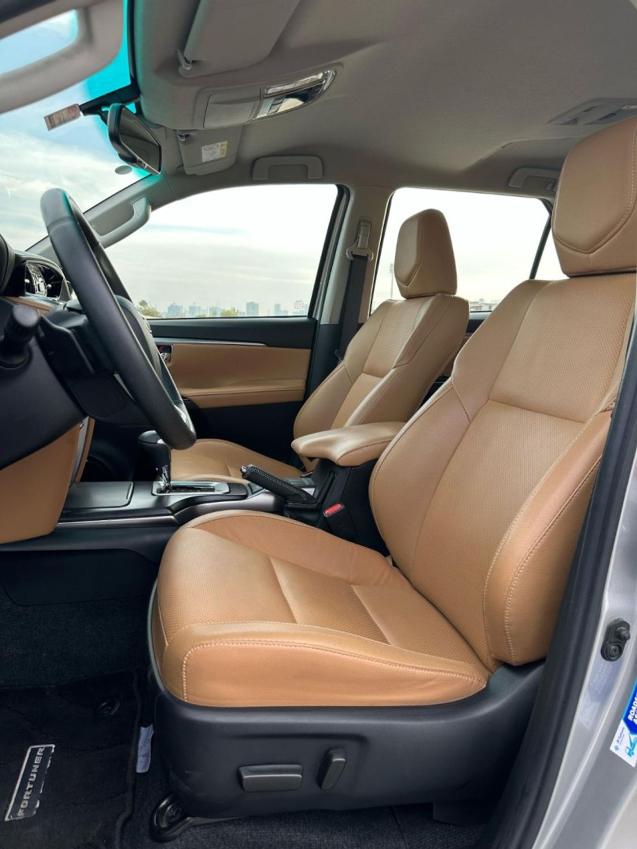 تويوتا فورتونر VXR 4.0L (278 HP)