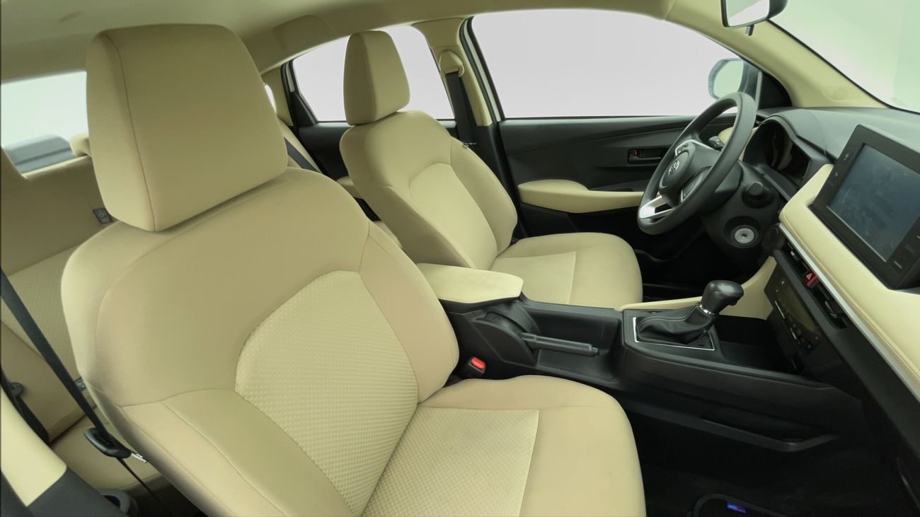 تويوتا يارس E 1.5 | بدون دفعة مقدمة | اختبار القيادة في المنزل