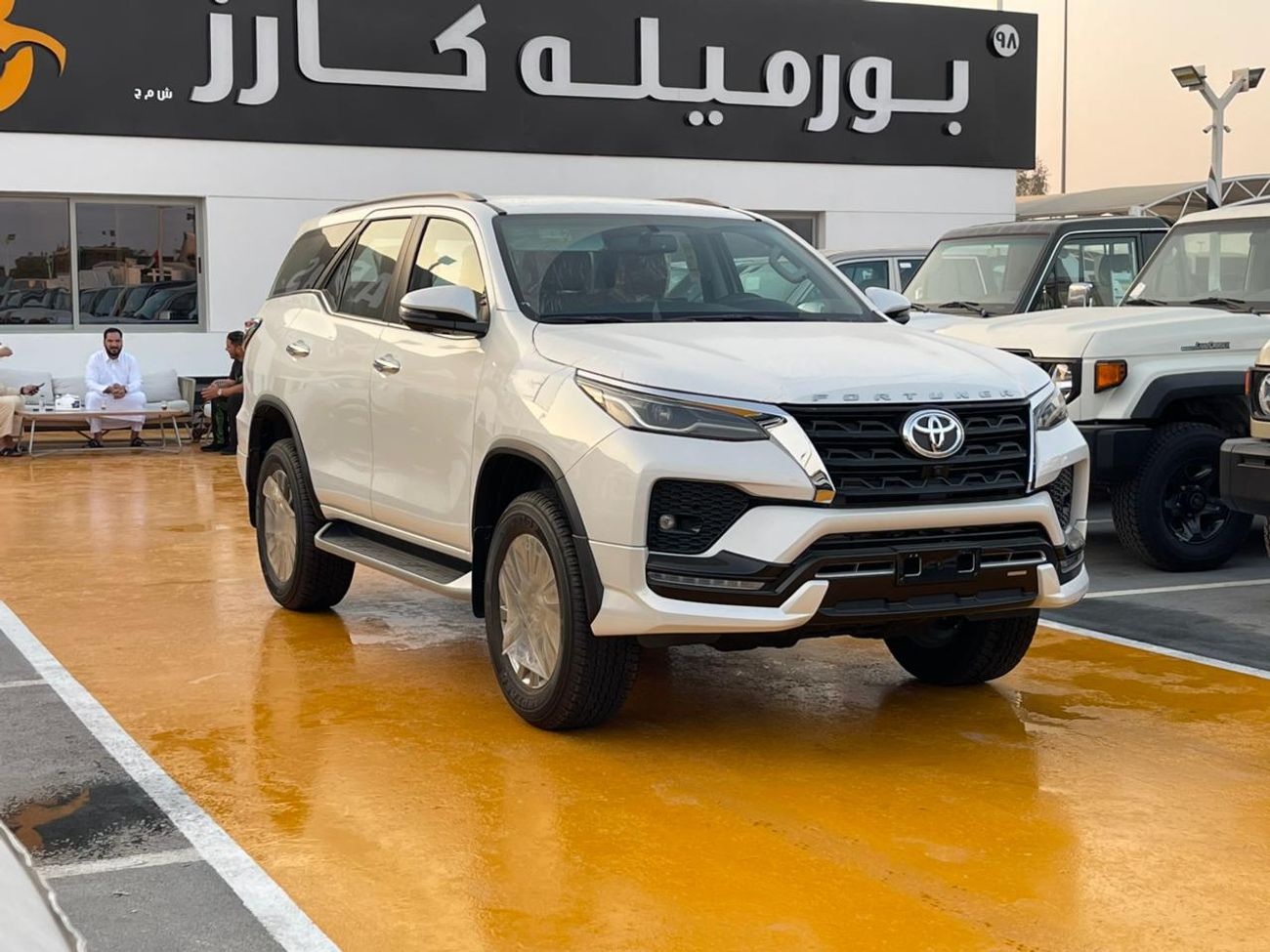 Toyota Fortuner Toyota Fortuner SR5 Plus 4.0L V6 PETROL 2025 GCC