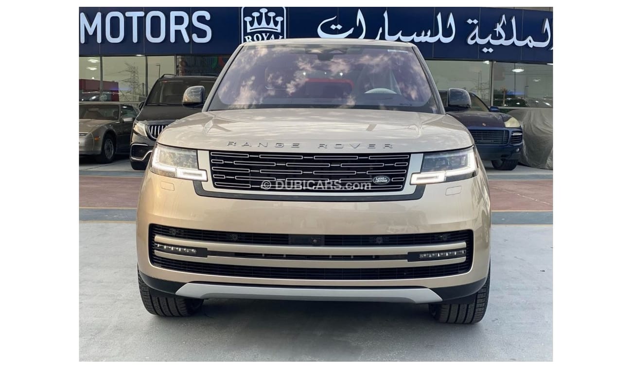 Land Rover Range Rover GOLD COLOR GCC SPEC UNDER WARRANTY AND SERVICE