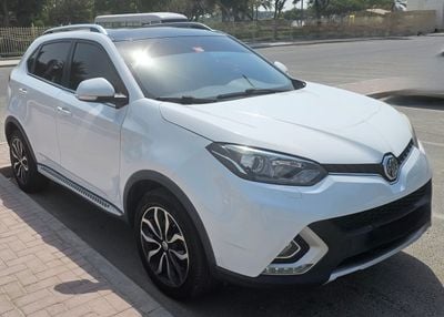 MG GS Lux AWD