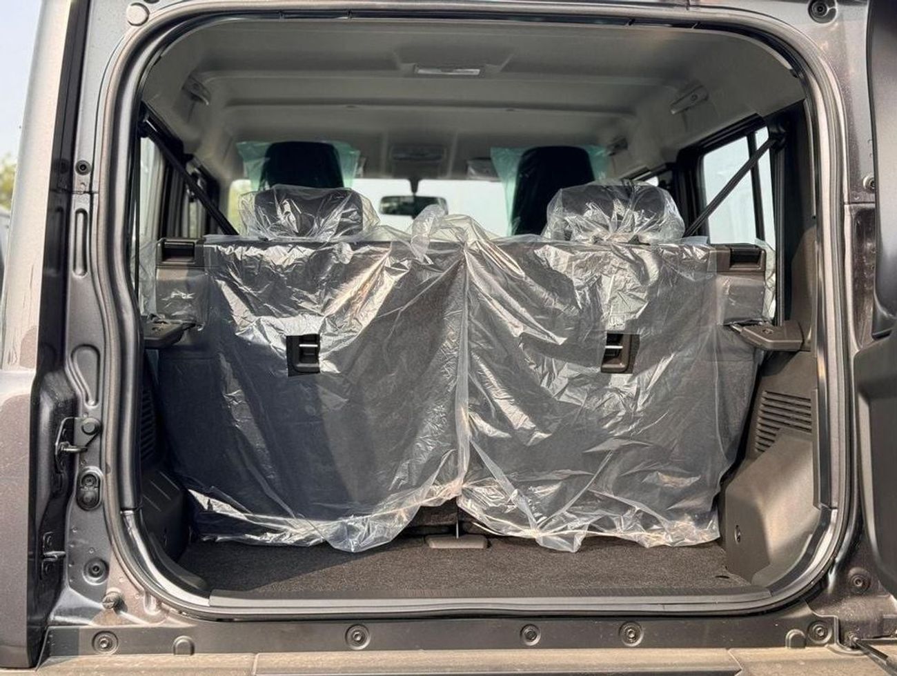 Suzuki Jimny 1.5L PETROL GLX AUTOMATIC ( GCC SPECS ) ONLY FOR RE EXPORT