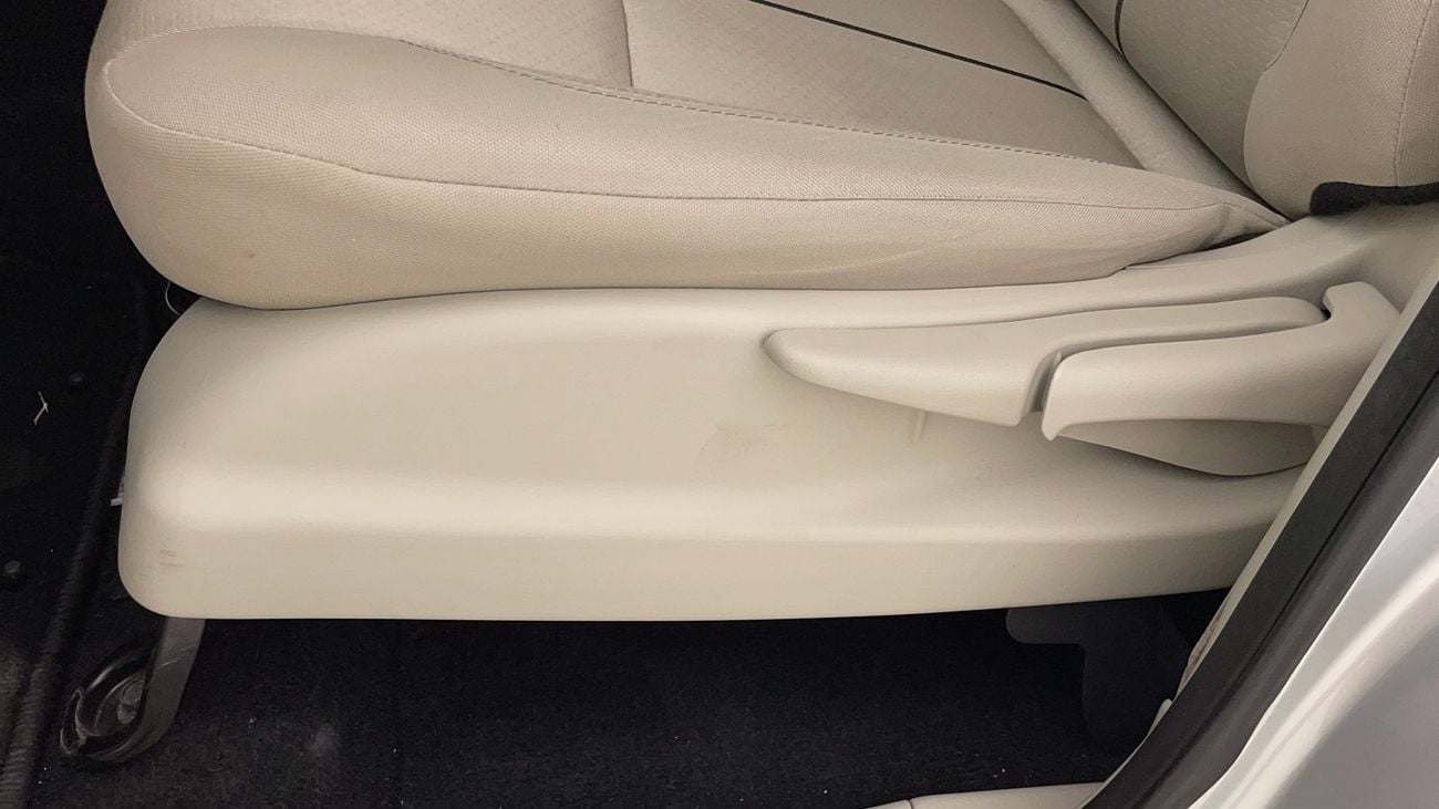 نيسان إكستيرا SE 2.5 | بدون دفعة مقدمة | اختبار القيادة في المنزل