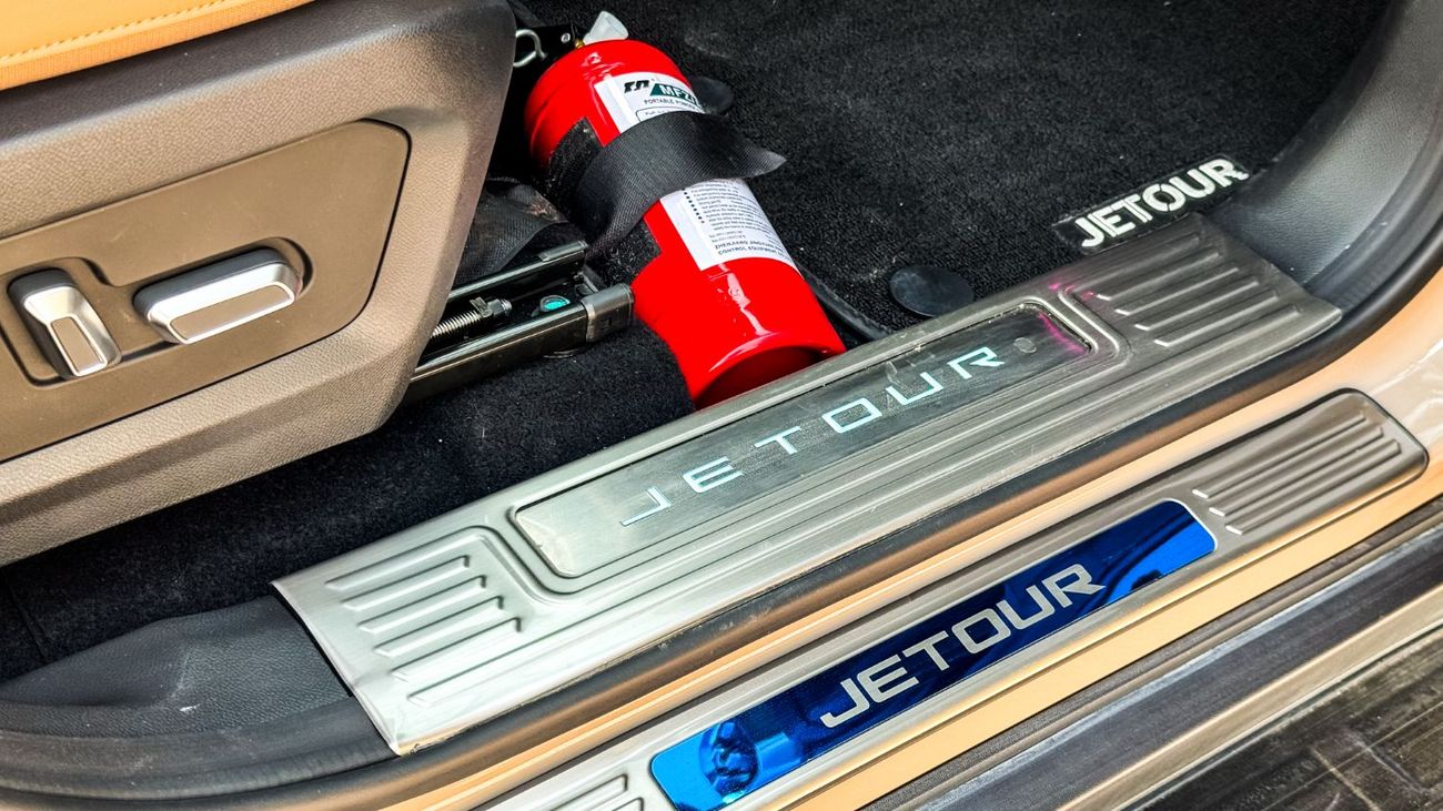Jetour T2 LUX 2025 GCC Low Mileage 2.0L Turbo 4 Cylinders