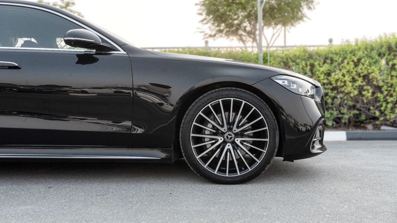 مرسيدس بنز S 580 2025 Mercedes Benz S 580 4Matic 4.0L AT Petrol (Black-Black)