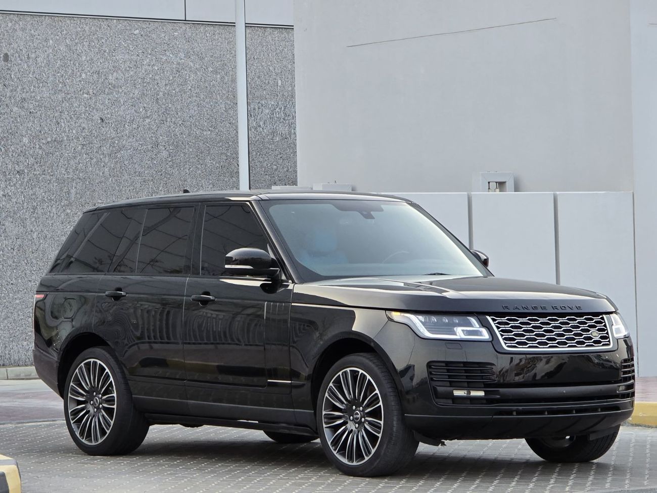 لاند روفر رينج روفر VOGUE SUPER CHARGED 2016 US (BODY KIT 2020) PERFECT CONDITION // FULL OPITION