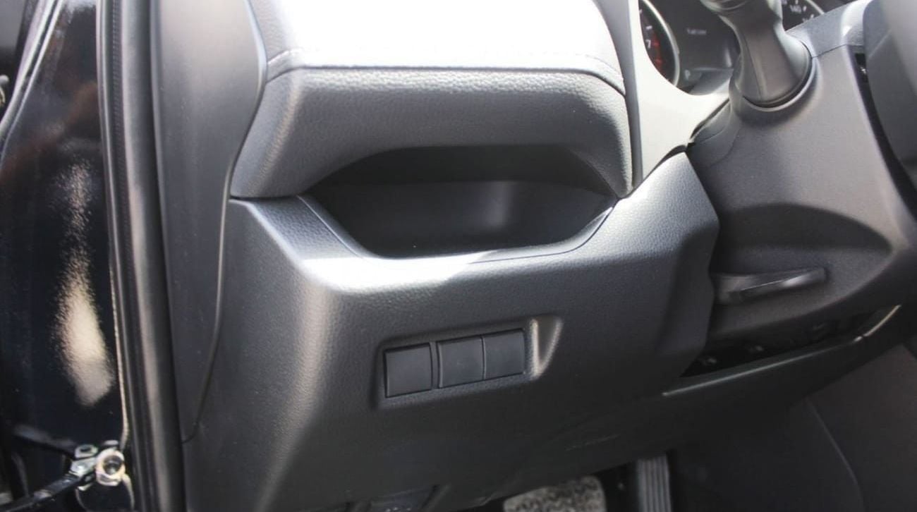 تويوتا راف ٤ LE RAV4 2.0 PETROL
