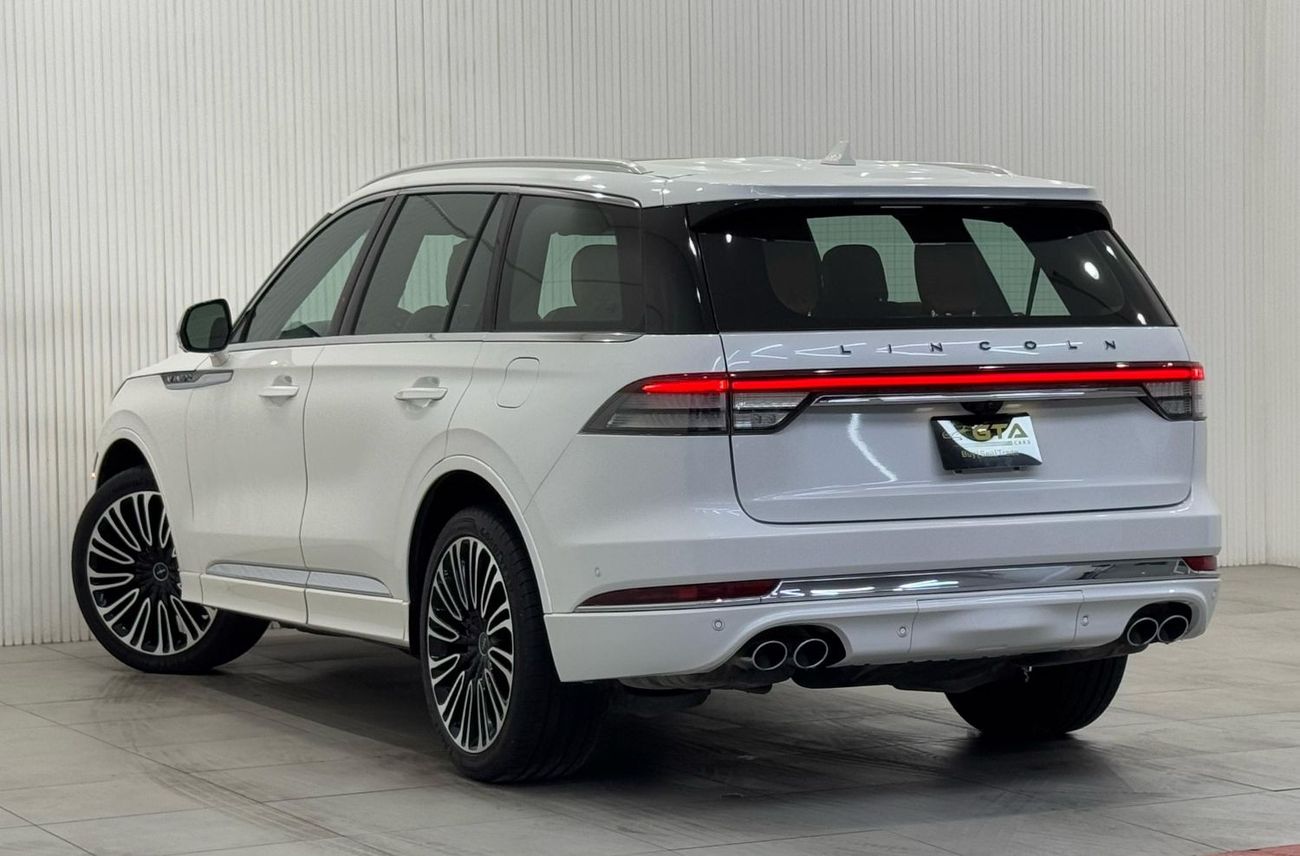 Lincoln Navigator Presidential 3.5L 2020 Lincoln Navigator Presidentail, Warranty, Service History, Excellent Conditio