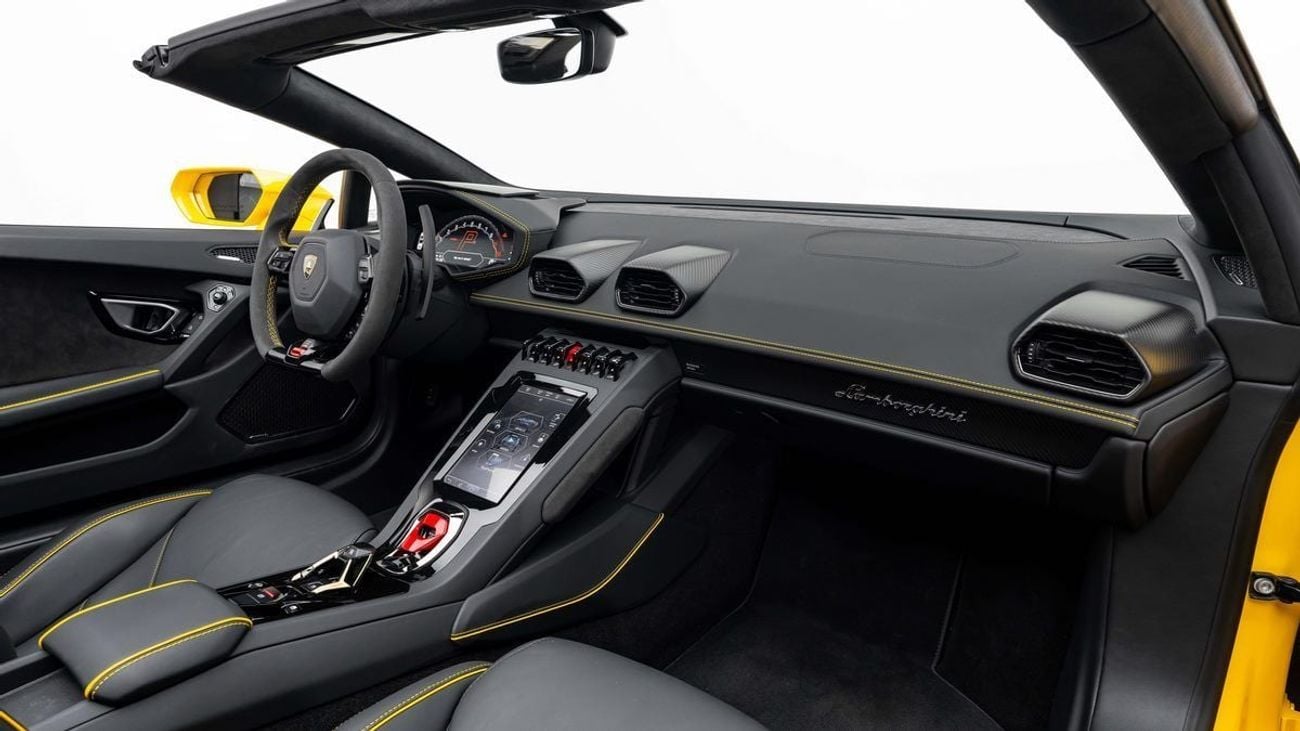 Lamborghini Huracan Evo Spyder - 2024 - GCC Specs - Under Warranty and Service Contract