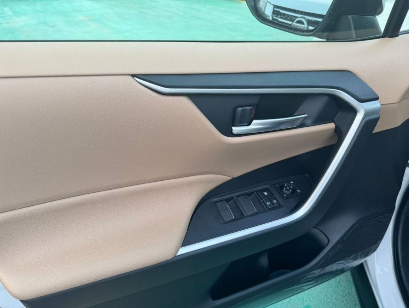 تويوتا راف ٤ 2.5L HYBRID AWD 2024 GCC