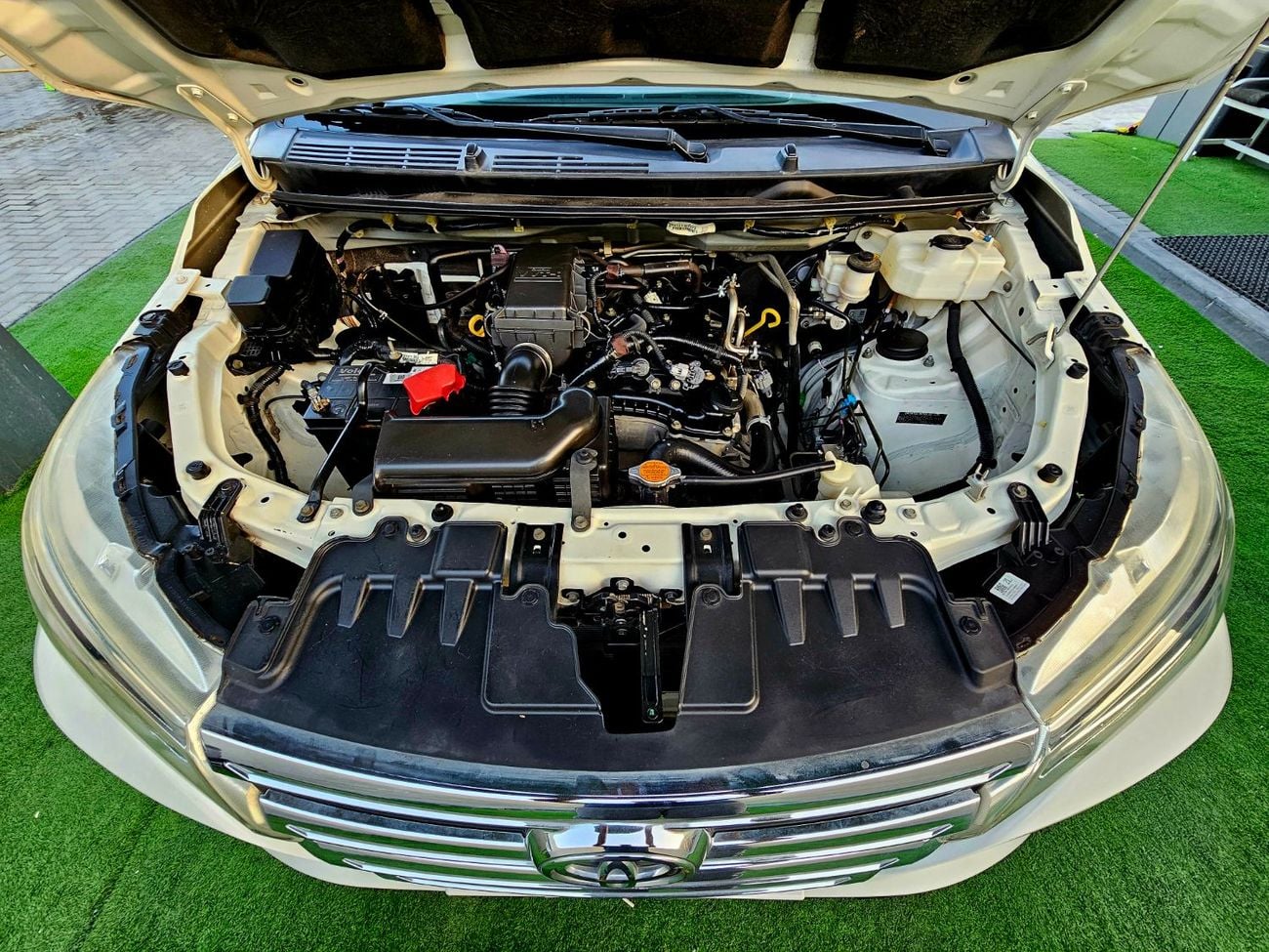 تويوتا راش EX/ PASSENGER 7 SEATS/ LOW MILEAGE