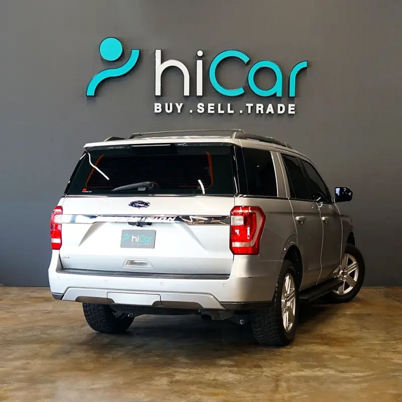 Ford Expedition XLT 3.5L (380 HP) FWD 1,865 pm • 0% Downpayment • XLT • 1 Year Silver Warranty