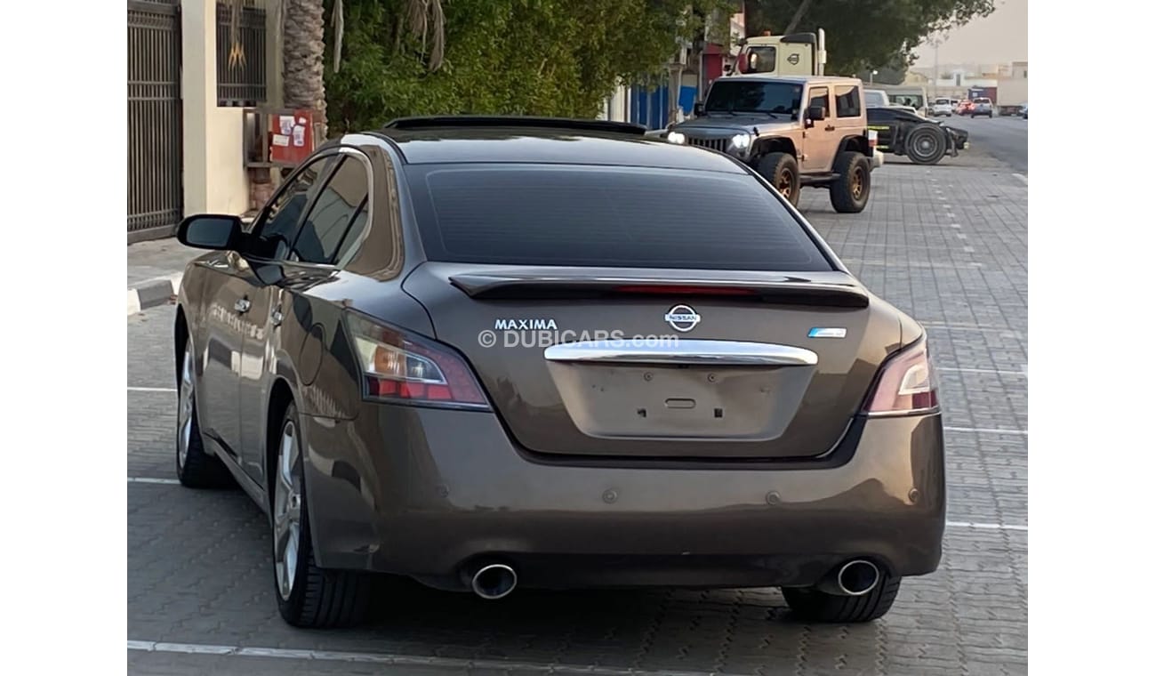 Nissan Maxima SR