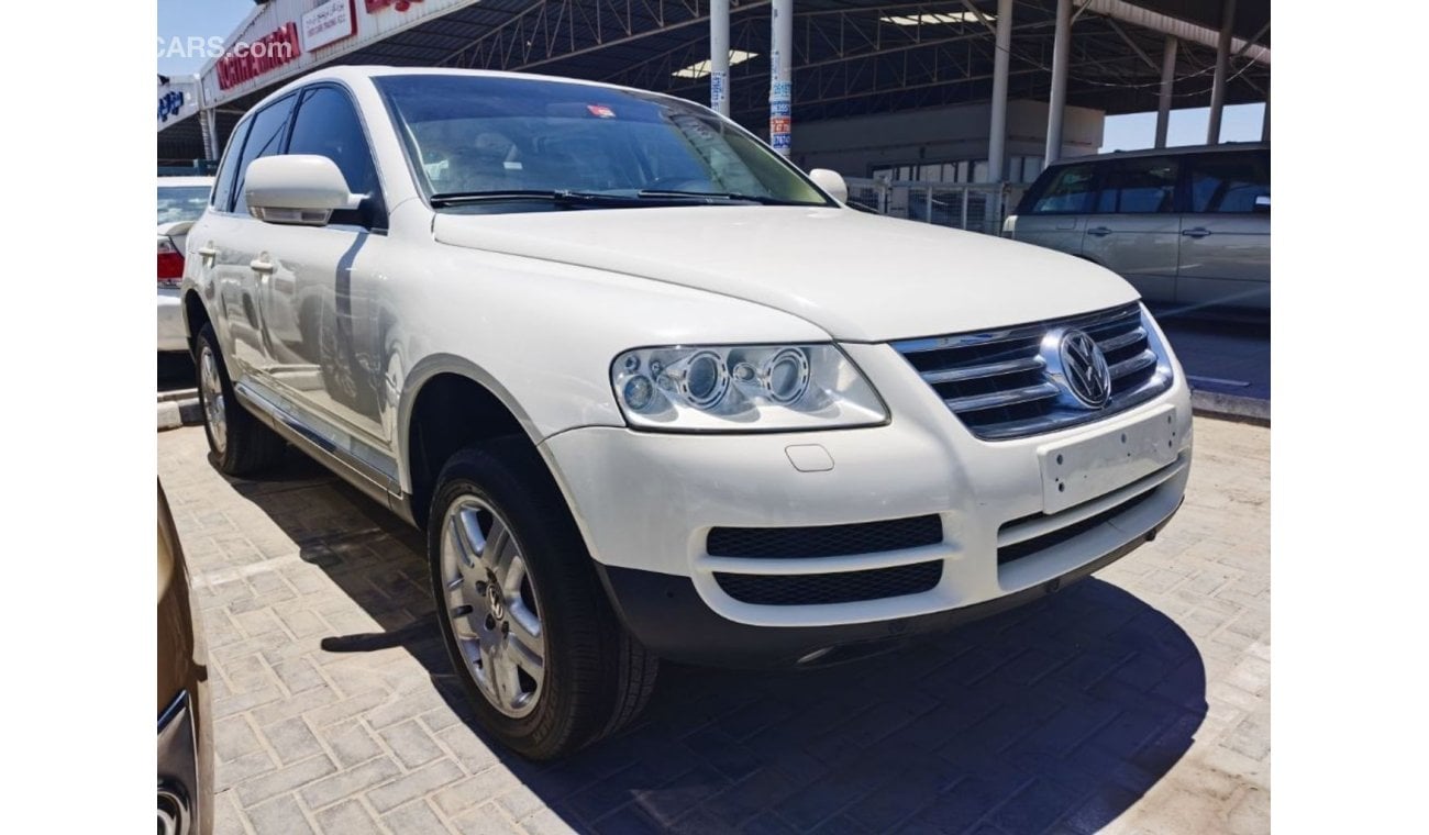 Volkswagen Touareg GCC 2005 model full option in excellent condition