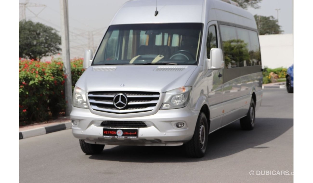 Mercedes-Benz Sprinter = 324 = GCC SPECS VERY LOW MILEAGE = FREE REGISTRATION = WARRANTY