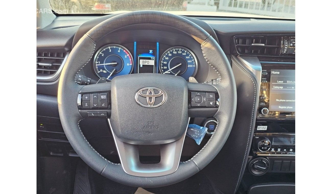 Toyota Fortuner 2.8L full options