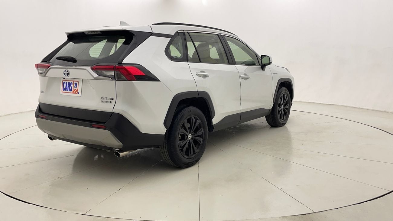 تويوتا راف ٤ VXR HEV 2.5 | بدون دفعة مقدمة | اختبار القيادة في المنزل