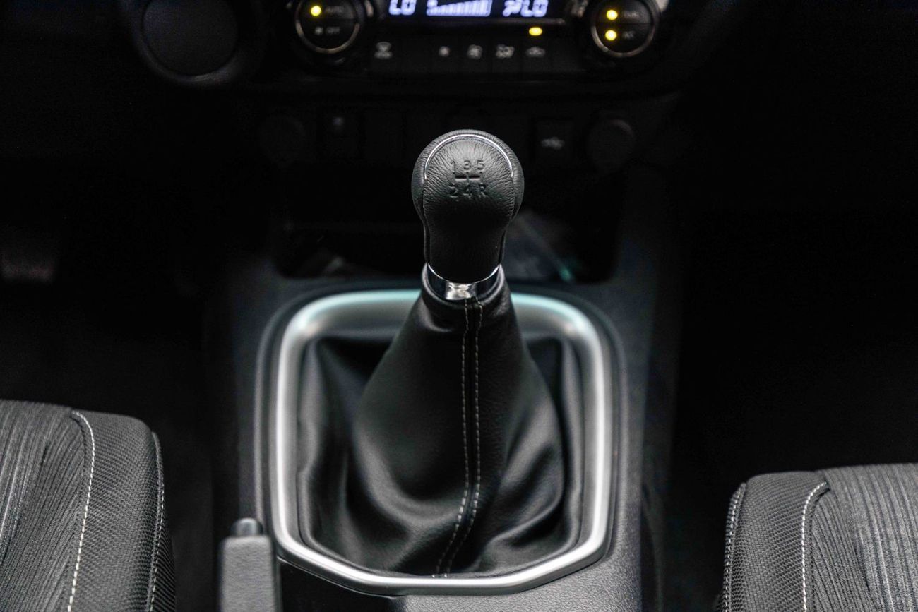 تويوتا هيلوكس 2.7L -Manual - Attitude Black Inside Black | Export Only