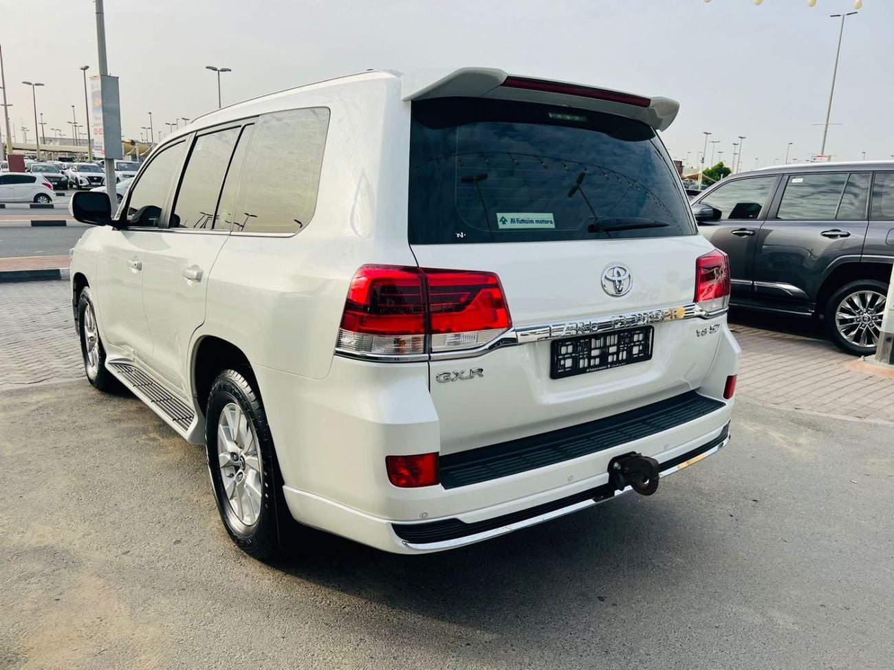 تويوتا لاند كروزر GXR 5.7/V8