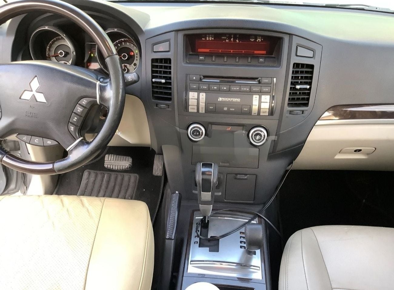 Mitsubishi Pajero GLS 3.5L (189 HP)