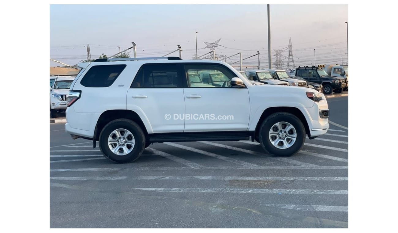 Toyota 4Runner 2022 Toyota 4Runner SR5 Premium 4x4 - - UAE PASS