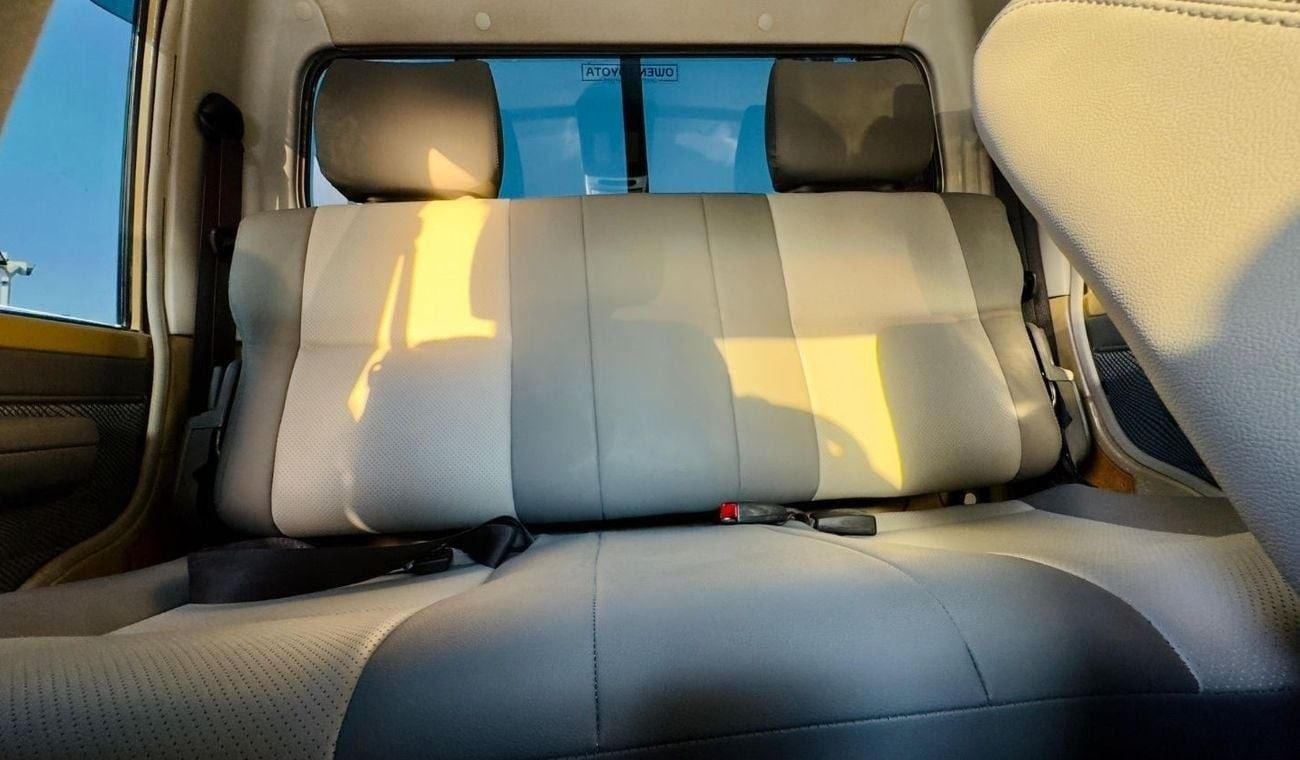 Toyota Land Cruiser Pick Up DOUBLE CABIN | 4.5L DIESEL ENGINE | MANUAL TRANSMISSION | RHD | AIR SNORKEL