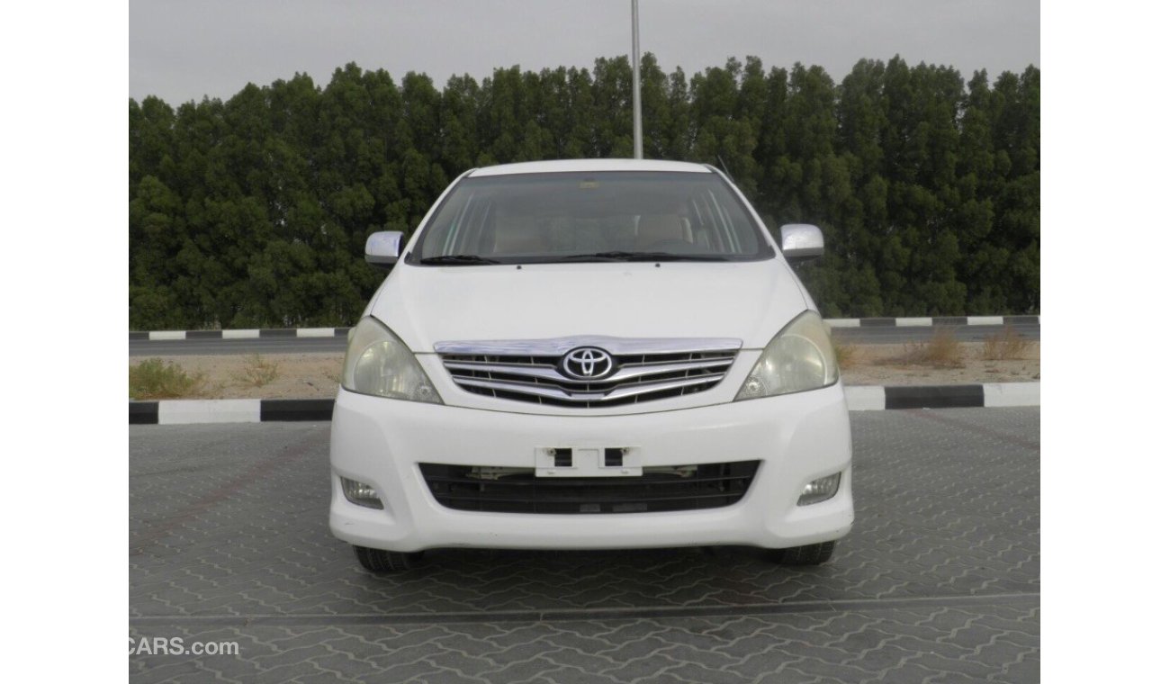 Toyota Innova 2010