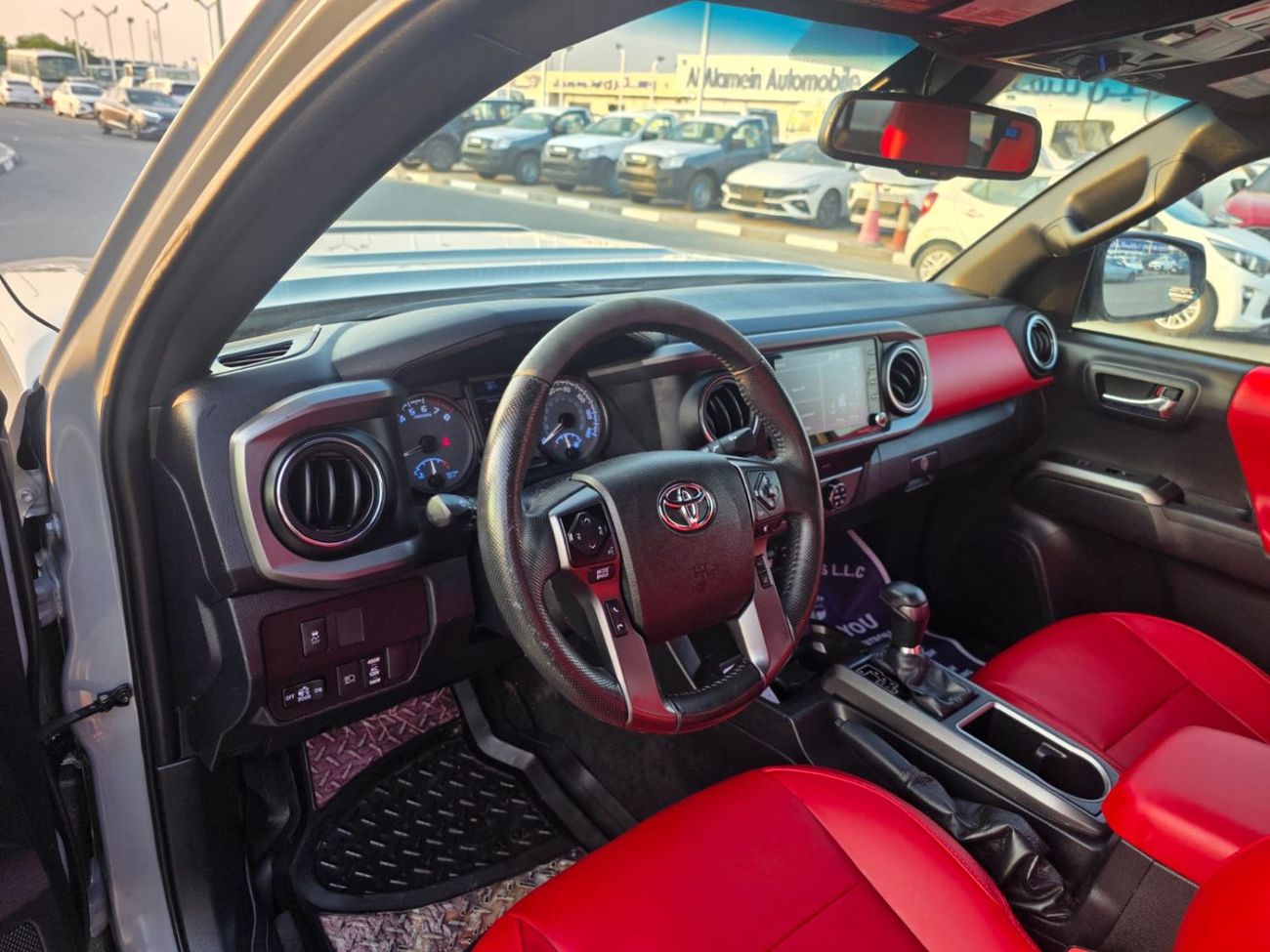 Toyota Tacoma 2020 Toyota Tacoma TRD off Road full option 3.5L V6 4x4 , Push button and leather seats