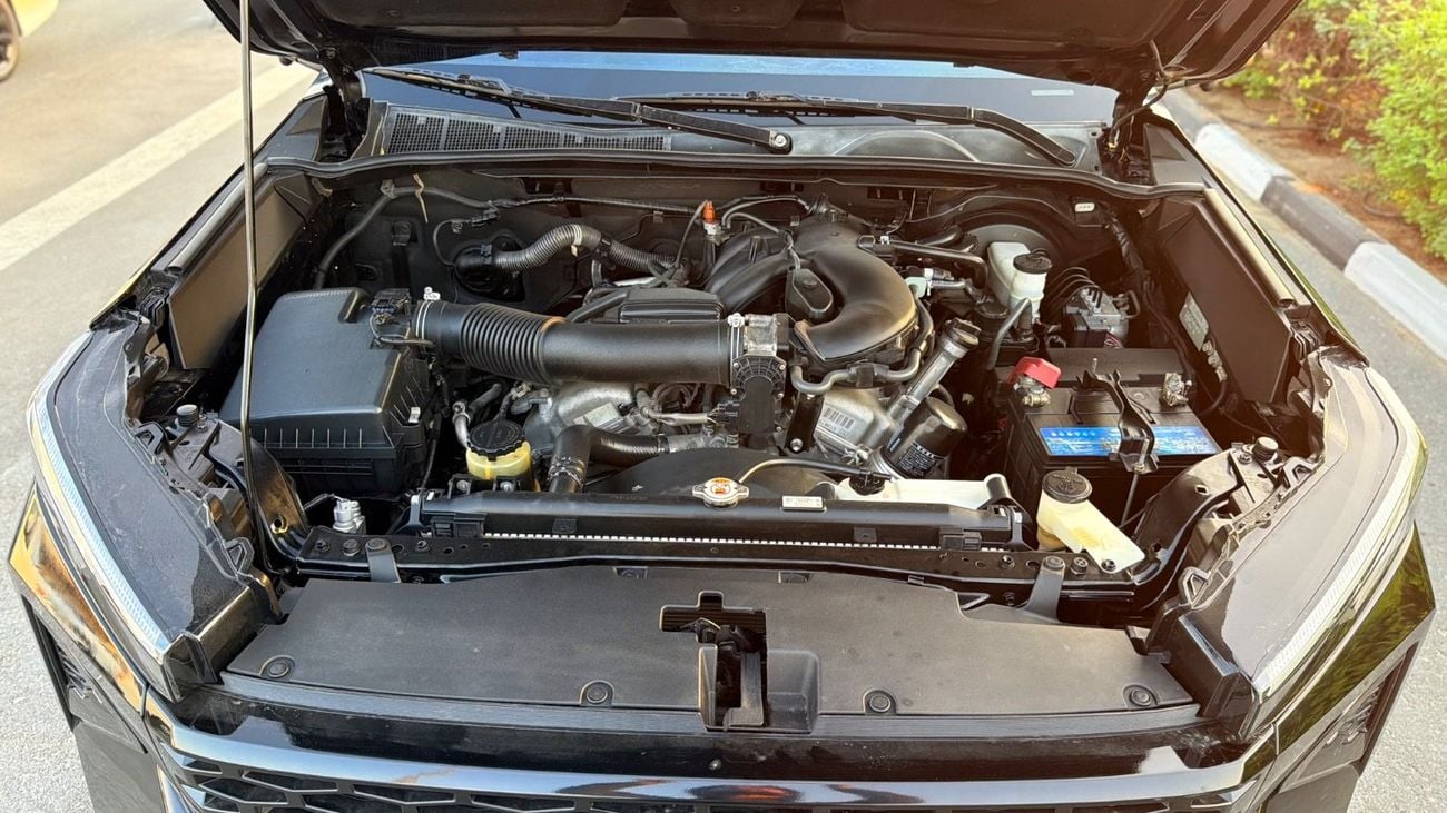 Toyota Hilux ADVENTURE V6 4.0L Engine 2020 Facelift to Travo 2025 Shape Exterior and Interior Full Option