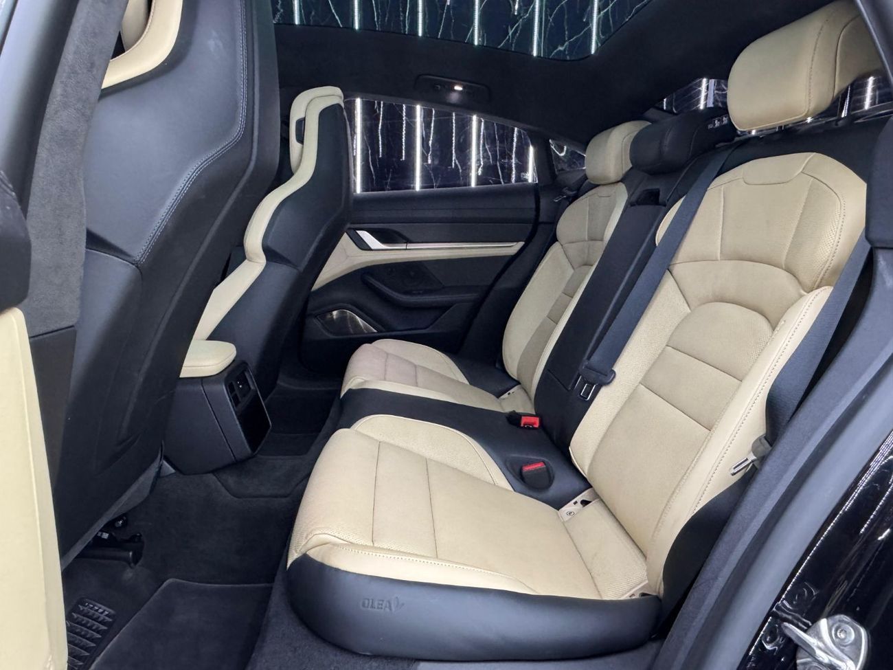 بورش تايكان Turbo S (761 HP) 2021 Porsche Taycan Turbo S, 2028 Porsche Warranty, Sport Chrono Package, Low Kms, 