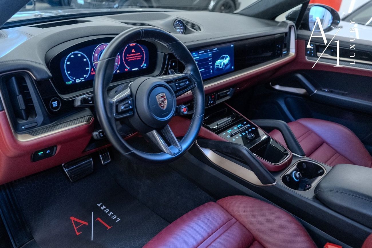 Porsche Cayenne 2024 Cayenne Turbo GT, Carbon Roof, Sport Exhaust System, Ceramic Brakes, GCC Specs